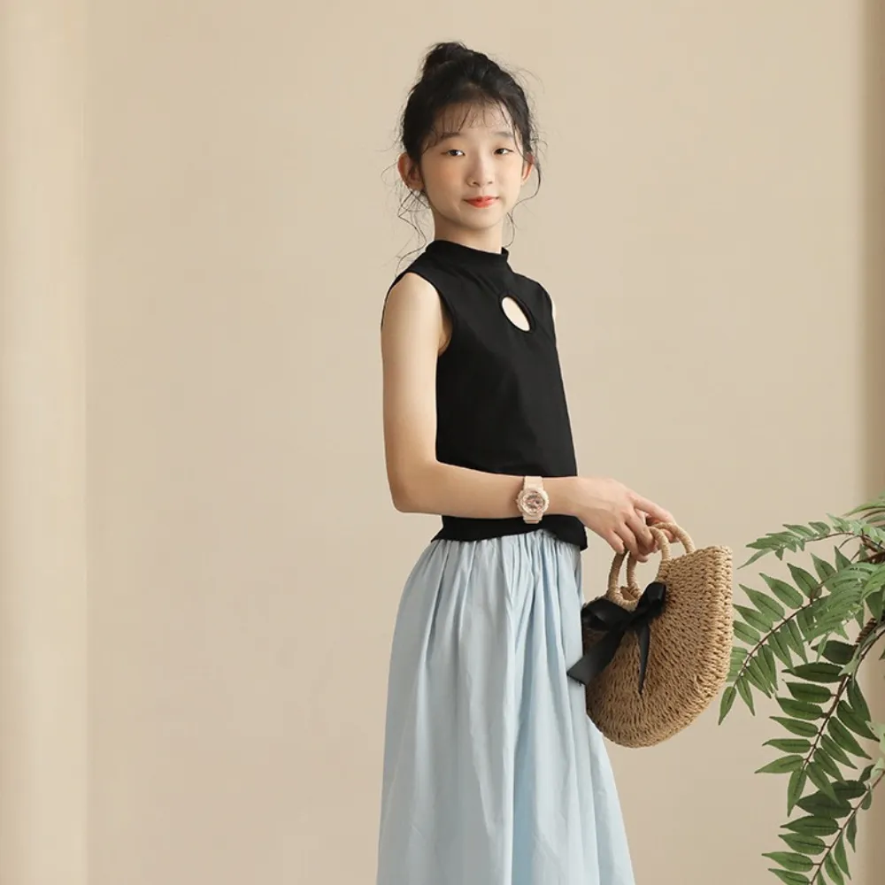 日系 圆圈镂空T恤/ 天蓝色裙裤 Slim-Fit Top/ Culottes in Sky Blue