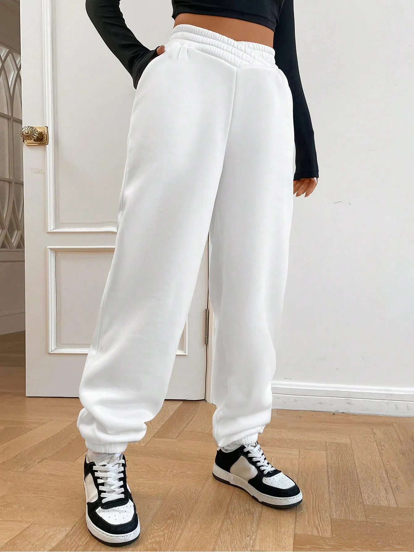 High-waisted Baggy Sweatpants Cross Waist Detail FW23