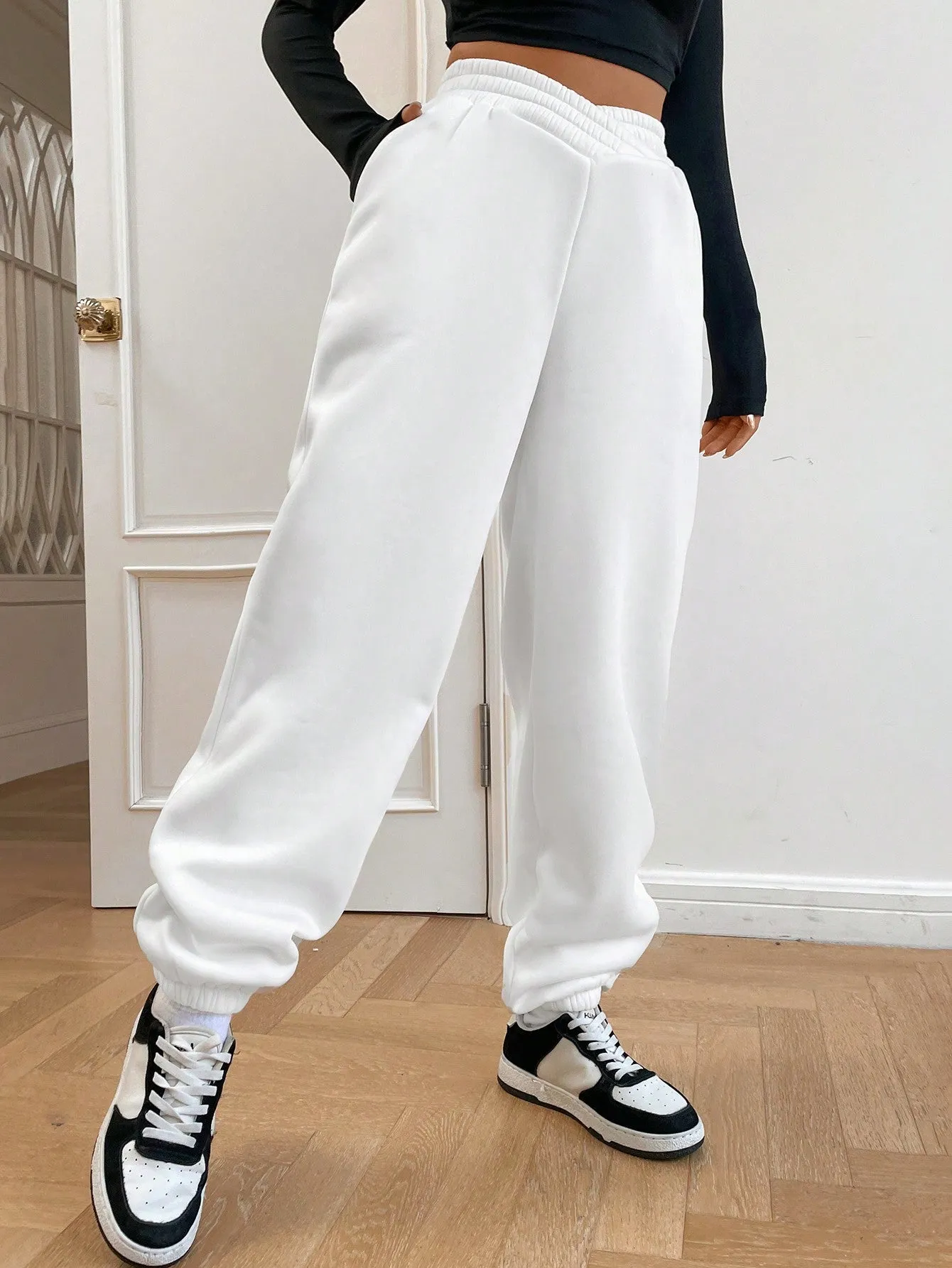 High-waisted Baggy Sweatpants Cross Waist Detail FW23