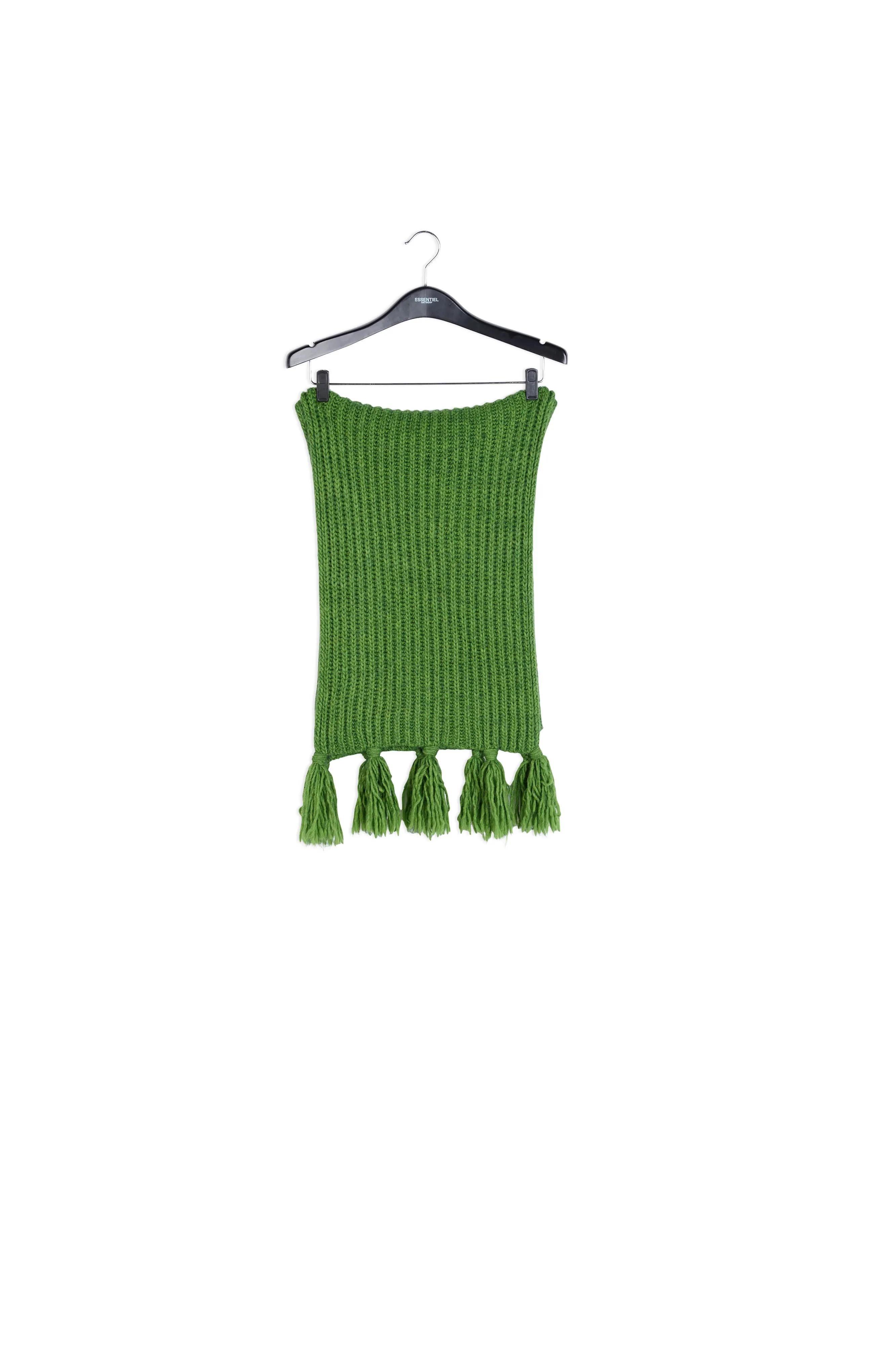 Long green ribbed-knit scarf